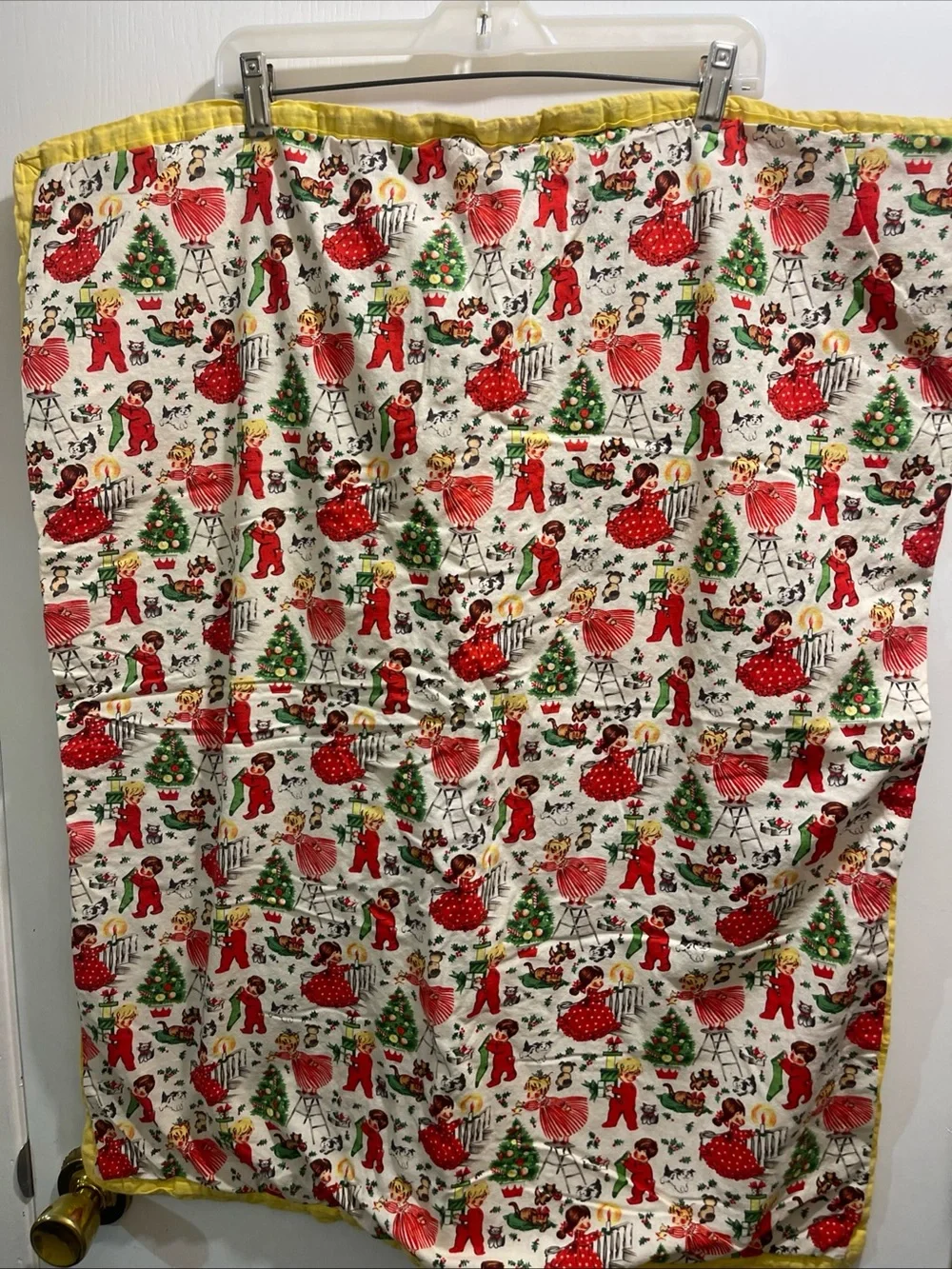 Vintage 60s RARE HTF Pattern Holiday Throw Blanket or material 26” x 32”